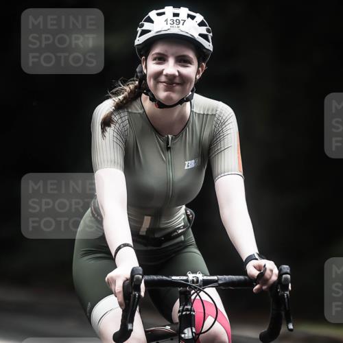 13.09.2026 - Stadtparktriathlon H.Heesch http://msf.ph/oto/10322816 13.09.2026 13:08:58 Radfahren 1162, 1319, 1397 meine-sportfotos.de