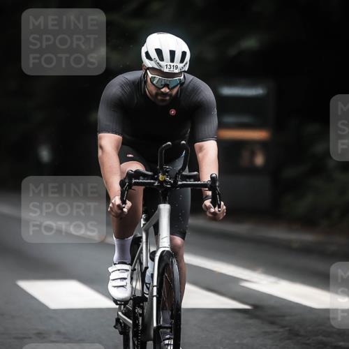13.09.2026 - Stadtparktriathlon H.Heesch http://msf.ph/oto/10322839 13.09.2026 13:09:00 Radfahren 1230, 1319, 1397 meine-sportfotos.de
