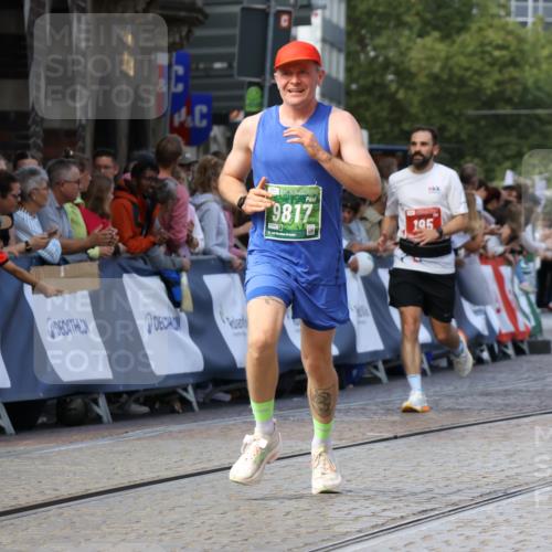 13.09.2026 - 21. swb-Marathon Bremen Strokosch-Dieckow http://msf.ph/oto/10322868 13.09.2026 13:10:01 Ziel 195, 567, 2750, 4473, 4782, 9241, 9277, 9804, 623, 957, 9817 meine-sportfotos.de