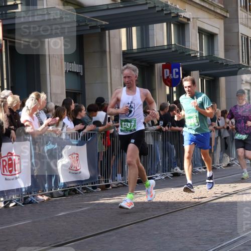13.09.2026 - 21. swb-Marathon Bremen Strokosch-Dieckow http://msf.ph/oto/10322915 13.09.2026 13:18:50 Ziel 189, 666, 1599, 2007, 2390, 2423, 2535, 3182, 3508, 4819, 4857, 4916, 5172, 6008, 6137, 6310, 6633, 7154, 7647, 7686, 7754, 7791, 9512, 9552, 9638, 9805, 13184, 307, 465, 2324, 2948, 3631, 4120, 4413, 4642, 4916, 5277, 5867, 6787, 7104, 7163, 7245, 7602, 7731, 8404, 8540, 8743, 8872, 9019, 9275, 9327, 9833 meine-sportfotos.de