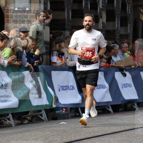 13.09.2026 - 21. swb-Marathon Bremen Strokosch-Dieckow http://msf.ph/oto/10322926 13.09.2026 13:10:04 Ziel 195, 567, 1723, 1975, 2750, 4473, 4782, 8835, 9241, 9277, 9804, 957, 8064 meine-sportfotos.de