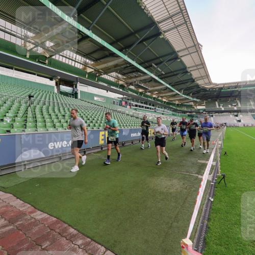 13.09.2026 - 21. swb-Marathon Bremen Michael Burmester http://msf.ph/oto/10322951 13.09.2026 13:24:30 Laufen im Stadion 137, 182, 213, 294, 324, 434, 505, 533, 548, 609, 708, 721, 723, 739, 743, 752, 1273, 1331, 1463, 1471, 1491, 1504, 1515, 1597, 1598, 1830, 1944, 2059, 2095, 2211, 2252, 2267, 2271, 2286, 2312, 2323, 2354, 2445, 2465, 2483, 2495, 2497, 2503, 2506, 2554, 2571, 2644, 2768, 2776, 2833, 2896, 2936, 2968, 3005, 3142, 3211, 3252, 3282, 3288, 3289, 3292, 3298, 3306, 3312, 3364, 3381, 3390, 3395, 3423, 3447, 3559, 3727, 3770, 3819, 4231, 4466, 4467 meine-sportfotos.de