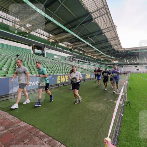 13.09.2026 - 21. swb-Marathon Bremen Michael Burmester http://msf.ph/oto/10322959 13.09.2026 13:24:31 Laufen im Stadion 137, 182, 213, 294, 324, 434, 505, 533, 548, 609, 708, 721, 723, 739, 743, 752, 815, 1273, 1331, 1463, 1471, 1491, 1504, 1515, 1597, 1598, 1830, 1944, 2059, 2095, 2211, 2252, 2267, 2271, 2286, 2312, 2323, 2354, 2445, 2465, 2483, 2495, 2497, 2503, 2506, 2554, 2571, 2644, 2752, 2768, 2776, 2833, 2896, 2936, 2968, 3005, 3142, 3211, 3252, 3259, 3282, 3288, 3289, 3292, 3298, 3306, 3312, 3329, 3364, 3381, 3390, 3395, 3423, 3447, 3559, 3727, 3770, 3819, 4466, 4467 meine-sportfotos.de