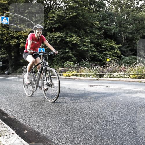 13.09.2026 - Stadtparktriathlon H.Heesch http://msf.ph/oto/10322994 13.09.2026 11:25:23 Radfahren 759, 794, 803 meine-sportfotos.de