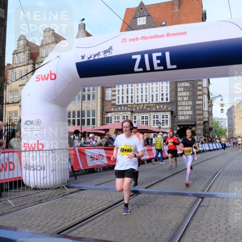 13.09.2026 - 21. swb-Marathon Bremen Tim E. http://msf.ph/oto/10322996 13.09.2026 10:59:34 Ziel 10377, 10415, 10492, 10668, 11086, 11125, 11301, 11302, 11500, 11873, 11913, 12118, 12200, 12267, 12537, 12541 meine-sportfotos.de