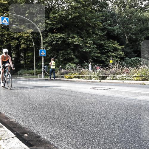 13.09.2026 - Stadtparktriathlon H.Heesch http://msf.ph/oto/10323024 13.09.2026 11:25:33 Radfahren 683, 818 meine-sportfotos.de
