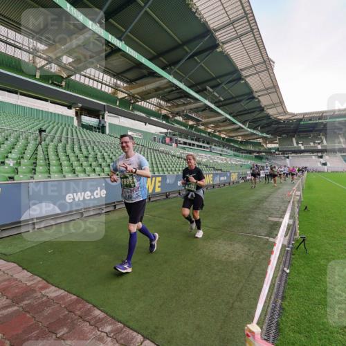 13.09.2026 - 21. swb-Marathon Bremen Michael Burmester http://msf.ph/oto/10323030 13.09.2026 13:24:36 Laufen im Stadion 137, 182, 213, 294, 324, 434, 505, 533, 548, 721, 723, 739, 743, 752, 815, 818, 1273, 1463, 1471, 1491, 1504, 1515, 1561, 1597, 1598, 1830, 1944, 2059, 2095, 2211, 2252, 2267, 2271, 2286, 2312, 2323, 2354, 2445, 2465, 2483, 2495, 2497, 2503, 2506, 2554, 2571, 2591, 2644, 2752, 2768, 2776, 2833, 2878, 2896, 2936, 2968, 3005, 3142, 3211, 3259, 3282, 3288, 3289, 3292, 3298, 3306, 3312, 3329, 3364, 3381, 3390, 3395, 3423, 3447, 3727, 3770, 3819, 4466, 4467 meine-sportfotos.de