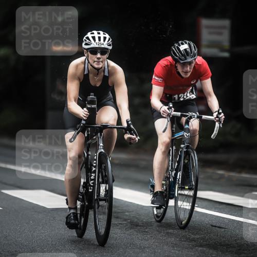 13.09.2026 - Stadtparktriathlon H.Heesch http://msf.ph/oto/10323046 13.09.2026 13:09:24 Radfahren 1217, 1254, 1288, 1362 meine-sportfotos.de