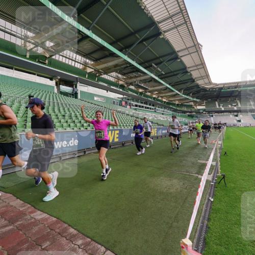 13.09.2026 - 21. swb-Marathon Bremen Michael Burmester http://msf.ph/oto/10323076 13.09.2026 13:24:45 Laufen im Stadion 137, 182, 213, 294, 324, 434, 505, 543, 548, 721, 723, 739, 743, 752, 815, 818, 966, 1273, 1410, 1463, 1471, 1491, 1504, 1515, 1561, 1597, 1598, 1830, 1944, 1953, 2059, 2095, 2211, 2252, 2267, 2271, 2286, 2312, 2323, 2354, 2445, 2465, 2483, 2495, 2497, 2503, 2506, 2554, 2571, 2591, 2644, 2752, 2768, 2776, 2833, 2878, 2896, 2936, 2968, 2981, 3005, 3142, 3211, 3259, 3282, 3288, 3289, 3292, 3298, 3306, 3312, 3329, 3364, 3381, 3390, 3395, 3447, 3770, 3819, 4466 meine-sportfotos.de