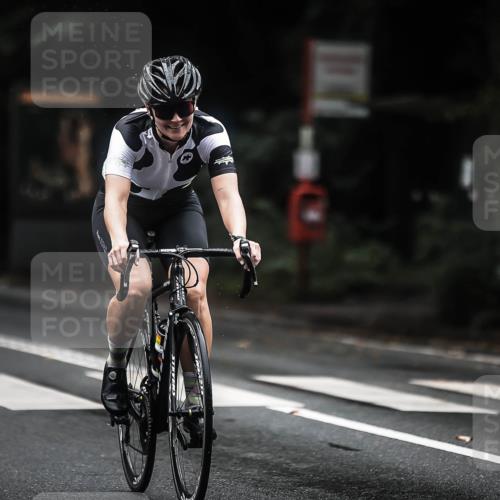 13.09.2026 - Stadtparktriathlon H.Heesch http://msf.ph/oto/10323079 13.09.2026 13:09:26 Radfahren 1189, 1217, 1254, 1288, 1299, 1357, 1362 meine-sportfotos.de