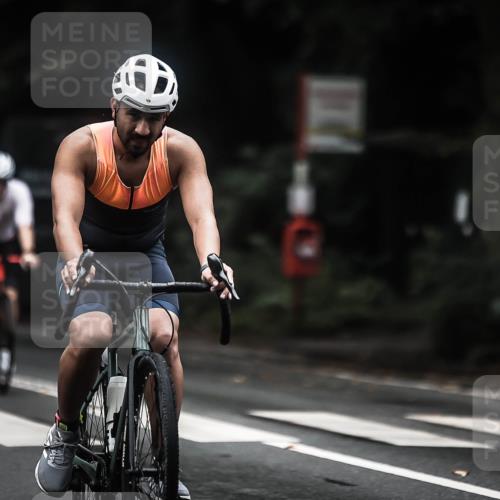 13.09.2026 - Stadtparktriathlon H.Heesch http://msf.ph/oto/10323129 13.09.2026 13:09:31 Radfahren 1189, 1243, 1299, 1321, 1357, 1362, 1366 meine-sportfotos.de