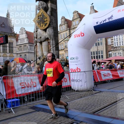 13.09.2026 - 21. swb-Marathon Bremen Tim E. http://msf.ph/oto/10323154 13.09.2026 10:59:37 Ziel 10377, 10492, 10668, 10922, 11086, 11125, 11301, 11302, 11500, 11873, 12118, 12200, 12267, 12295, 12537, 12541 meine-sportfotos.de
