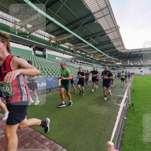 13.09.2026 - 21. swb-Marathon Bremen Michael Burmester http://msf.ph/oto/10323165 13.09.2026 13:24:54 Laufen im Stadion 137, 182, 213, 294, 324, 434, 505, 543, 548, 721, 723, 739, 743, 752, 815, 818, 966, 1273, 1410, 1443, 1459, 1463, 1471, 1491, 1504, 1515, 1561, 1597, 1598, 1830, 1944, 1953, 2058, 2059, 2095, 2211, 2252, 2267, 2271, 2286, 2308, 2312, 2323, 2354, 2445, 2465, 2483, 2495, 2497, 2503, 2506, 2554, 2571, 2591, 2644, 2752, 2762, 2768, 2776, 2833, 2878, 2896, 2936, 2968, 2981, 3005, 3142, 3211, 3259, 3282, 3288, 3289, 3292, 3298, 3306, 3312, 3329, 3364, 3381, 3390, 3395 meine-sportfotos.de
