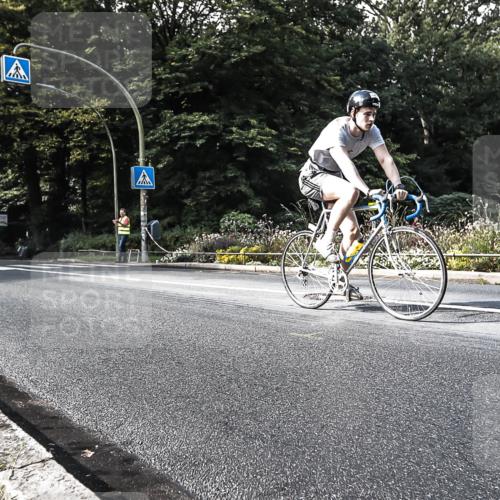 13.09.2026 - Stadtparktriathlon H.Heesch http://msf.ph/oto/10323194 13.09.2026 11:26:12 Radfahren 626, 629, 688, 1798 meine-sportfotos.de