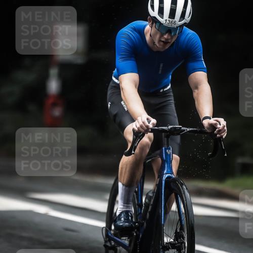 13.09.2026 - Stadtparktriathlon H.Heesch http://msf.ph/oto/10323209 13.09.2026 13:09:35 Radfahren 1189, 1243, 1299, 1321, 1357, 1366, 1368 meine-sportfotos.de