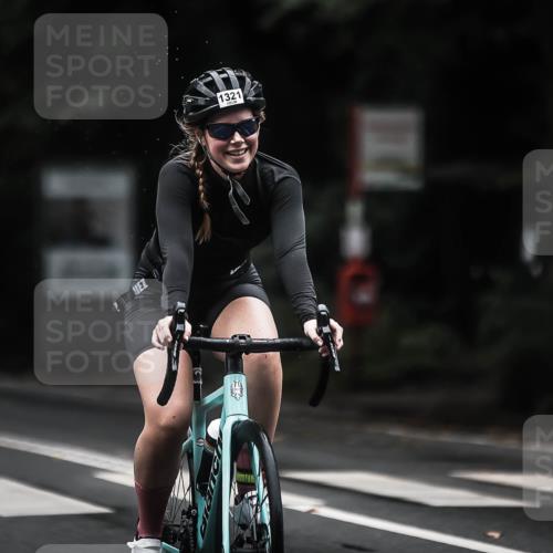 13.09.2026 - Stadtparktriathlon H.Heesch http://msf.ph/oto/10323214 13.09.2026 13:09:38 Radfahren 1189, 1243, 1299, 1321, 1366, 1368, 1387 meine-sportfotos.de