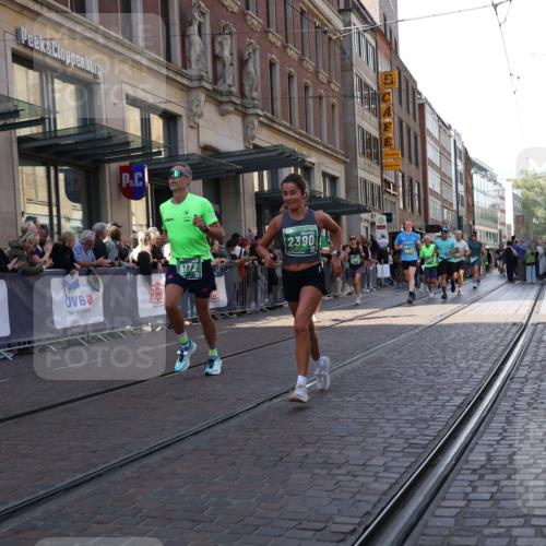 13.09.2026 - 21. swb-Marathon Bremen Strokosch-Dieckow http://msf.ph/oto/10323218 13.09.2026 13:18:57 Ziel 189, 666, 1599, 2007, 2390, 2423, 2535, 3182, 3508, 4319, 4819, 4857, 5172, 5371, 6008, 6137, 6633, 7647, 7686, 7754, 9512, 9552, 9638, 9805, 307, 2324, 2948, 3631, 4120, 4413, 4642, 4916, 5277, 5867, 6310, 6787, 7104, 7154, 7163, 7602, 7791, 8743, 9327, 9833, 13184 meine-sportfotos.de