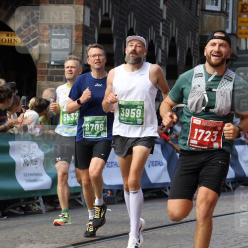 13.09.2026 - 21. swb-Marathon Bremen Strokosch-Dieckow http://msf.ph/oto/10323233 13.09.2026 13:10:19 Ziel 538, 567, 623, 1723, 1975, 2020, 4781, 5627, 8835, 9277, 9804, 9817, 604, 640, 1277, 2605, 3959, 5532, 5620, 6267, 7881, 8033, 8709 meine-sportfotos.de