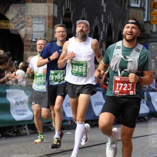 13.09.2026 - 21. swb-Marathon Bremen Strokosch-Dieckow http://msf.ph/oto/10323248 13.09.2026 13:10:19 Ziel 538, 567, 623, 1723, 1975, 2020, 4781, 5627, 8835, 9277, 9804, 9817, 604, 640, 1277, 2605, 3959, 5532, 5620, 6267, 7881, 8033, 8709 meine-sportfotos.de
