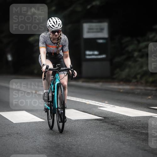 13.09.2026 - Stadtparktriathlon H.Heesch http://msf.ph/oto/10323279 13.09.2026 13:09:42 Radfahren 1209, 1280, 1321, 1368, 1387 meine-sportfotos.de