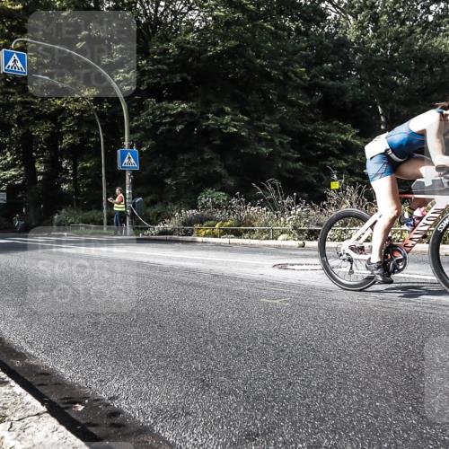 13.09.2026 - Stadtparktriathlon H.Heesch http://msf.ph/oto/10323297 13.09.2026 11:26:26 Radfahren 660, 730, 746, 820, 821 meine-sportfotos.de