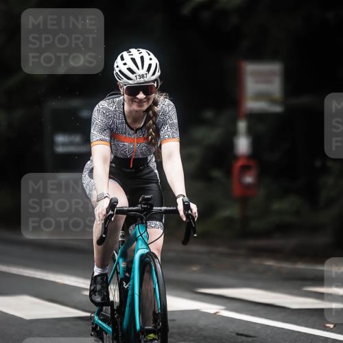 13.09.2026 - Stadtparktriathlon H.Heesch http://msf.ph/oto/10323299 13.09.2026 13:09:42 Radfahren 1209, 1280, 1321, 1368, 1387 meine-sportfotos.de