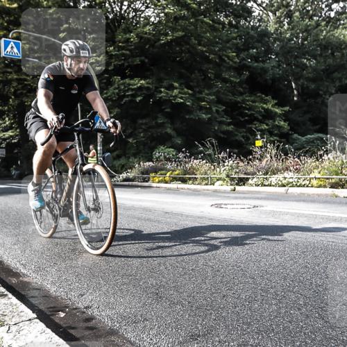 13.09.2026 - Stadtparktriathlon H.Heesch http://msf.ph/oto/10323312 13.09.2026 11:26:27 Radfahren 660, 730, 746, 820, 821 meine-sportfotos.de
