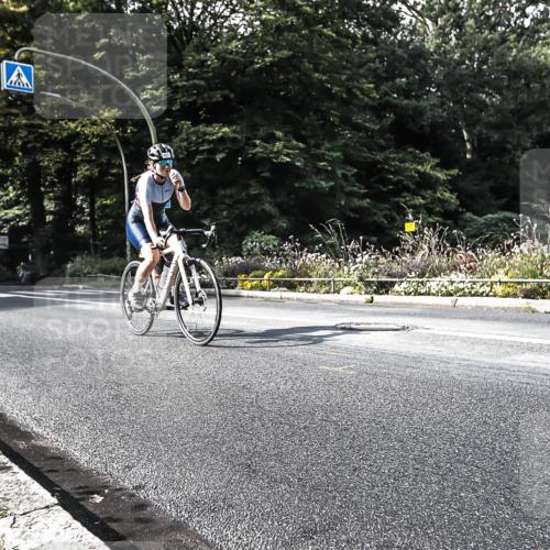 13.09.2026 - Stadtparktriathlon H.Heesch http://msf.ph/oto/10323321 13.09.2026 11:26:28 Radfahren 660, 730, 746, 821 meine-sportfotos.de