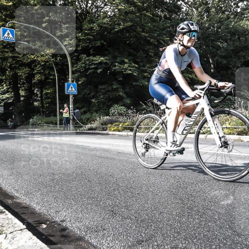 13.09.2026 - Stadtparktriathlon H.Heesch http://msf.ph/oto/10323331 13.09.2026 11:26:28 Radfahren 660, 730, 746, 821 meine-sportfotos.de