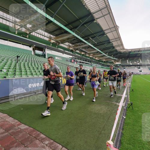 13.09.2026 - 21. swb-Marathon Bremen Michael Burmester http://msf.ph/oto/10323344 13.09.2026 13:25:09 Laufen im Stadion 137, 182, 213, 294, 324, 505, 530, 543, 548, 645, 721, 723, 739, 743, 752, 815, 818, 966, 1273, 1410, 1443, 1459, 1463, 1471, 1487, 1491, 1504, 1515, 1561, 1597, 1598, 1744, 1828, 1830, 1944, 1953, 2058, 2059, 2095, 2211, 2252, 2267, 2271, 2286, 2298, 2308, 2312, 2323, 2354, 2465, 2483, 2497, 2503, 2506, 2554, 2571, 2591, 2644, 2752, 2762, 2776, 2833, 2878, 2896, 2981, 3005, 3062, 3097, 3142, 3172, 3211, 3259, 3288, 3289, 3298, 3306, 3312, 3329, 3364, 3381, 3390 meine-sportfotos.de