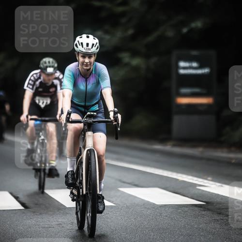 13.09.2026 - Stadtparktriathlon H.Heesch http://msf.ph/oto/10323381 13.09.2026 13:09:48 Radfahren 1209, 1248, 1273, 1280, 1314, 1367, 1382, 1387 meine-sportfotos.de