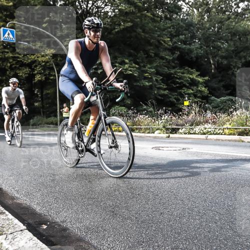 13.09.2026 - Stadtparktriathlon H.Heesch http://msf.ph/oto/10323416 13.09.2026 11:26:42 Radfahren 685, 694, 778 meine-sportfotos.de