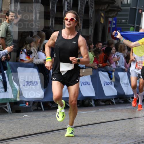 13.09.2026 - 21. swb-Marathon Bremen Strokosch-Dieckow http://msf.ph/oto/10323430 13.09.2026 13:10:26 Ziel 538, 623, 957, 2020, 4781, 5627, 9817, 640, 1181, 1554, 2605, 4727, 5066, 5152, 5620, 5648, 6267, 7881 meine-sportfotos.de