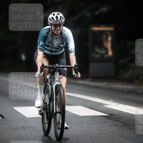 13.09.2026 - Stadtparktriathlon H.Heesch http://msf.ph/oto/10323434 13.09.2026 13:09:51 Radfahren 1209, 1232, 1248, 1273, 1280, 1314, 1325, 1367, 1382 meine-sportfotos.de