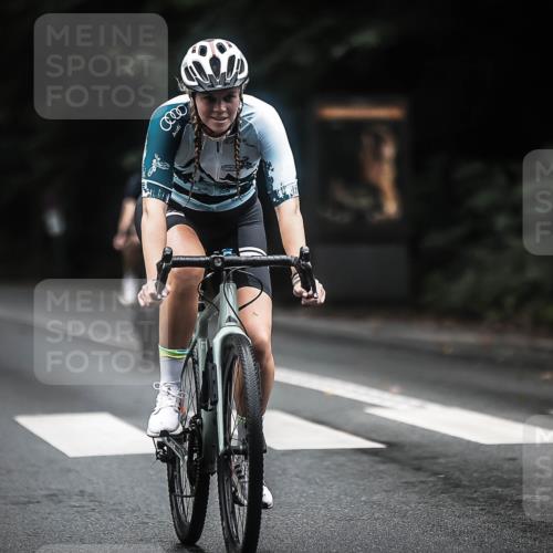 13.09.2026 - Stadtparktriathlon H.Heesch http://msf.ph/oto/10323437 13.09.2026 13:09:52 Radfahren 1232, 1248, 1273, 1280, 1314, 1325, 1367, 1382 meine-sportfotos.de
