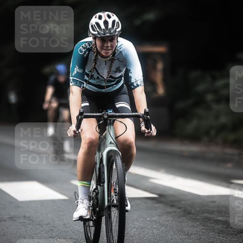 13.09.2026 - Stadtparktriathlon H.Heesch http://msf.ph/oto/10323443 13.09.2026 13:09:52 Radfahren 1232, 1248, 1273, 1280, 1314, 1325, 1367, 1382 meine-sportfotos.de