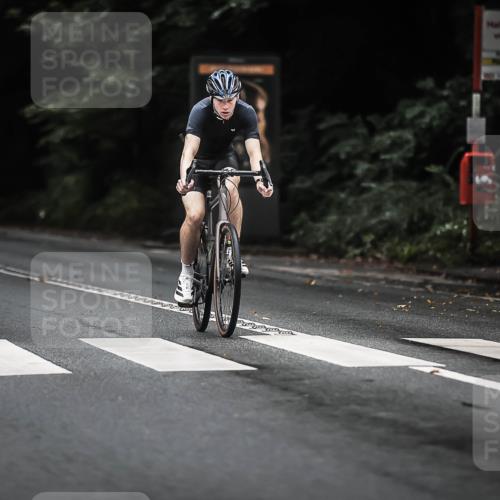 13.09.2026 - Stadtparktriathlon H.Heesch http://msf.ph/oto/10323457 13.09.2026 13:09:53 Radfahren 1232, 1248, 1273, 1280, 1314, 1325, 1349, 1367, 1382 meine-sportfotos.de
