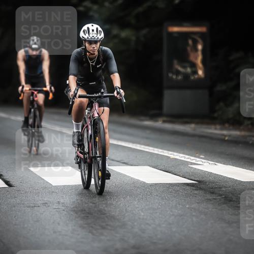 13.09.2026 - Stadtparktriathlon H.Heesch http://msf.ph/oto/10323460 13.09.2026 13:09:54 Radfahren 1232, 1248, 1273, 1280, 1314, 1325, 1349, 1367, 1382 meine-sportfotos.de