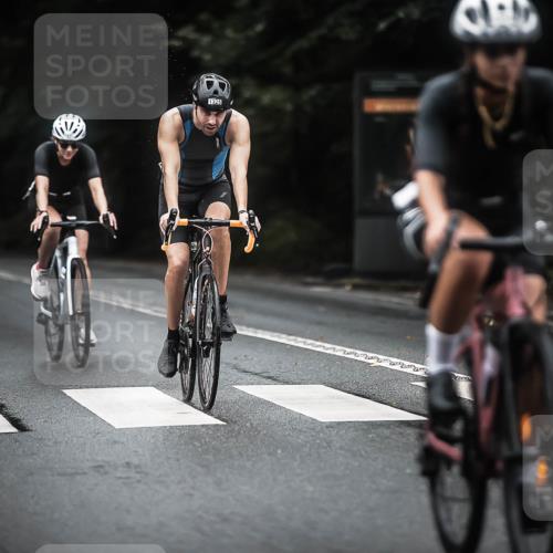 13.09.2026 - Stadtparktriathlon H.Heesch http://msf.ph/oto/10323482 13.09.2026 13:09:55 Radfahren 1232, 1248, 1273, 1314, 1325, 1349, 1367, 1382 meine-sportfotos.de