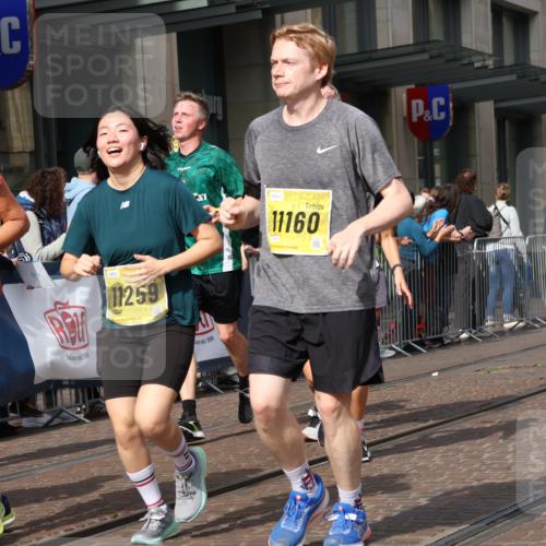 13.09.2026 - 21. swb-Marathon Bremen Strokosch-Dieckow http://msf.ph/oto/10323506 13.09.2026 10:59:54 Ziel 10144, 10677, 10758, 10801, 10810, 11016, 11045, 11071, 11129, 11158, 11159, 11160, 11250, 11259, 11445, 11453, 11524, 11525, 11528, 11547, 11587, 11588, 11589, 11623, 11907, 12105, 12106, 12123, 12190, 12274, 12291, 12352, 12394, 12530, 12531, 10175, 10236, 10355, 10669, 10691, 10867, 10928, 10929, 11054, 11056, 11089, 11194, 11419, 11427, 11501, 11594, 11637, 11803, 11879, 11904, 12138, 12238, 12239, 12242, 12243 meine-sportfotos.de