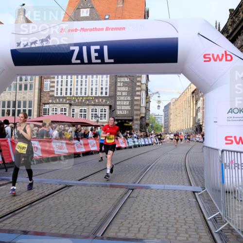 13.09.2026 - 21. swb-Marathon Bremen Tim E. http://msf.ph/oto/10323512 13.09.2026 10:59:48 Ziel 10147, 10377, 10745, 10922, 11151, 11207, 11519, 11594, 11873, 12267, 12295, 12481, 12527 meine-sportfotos.de