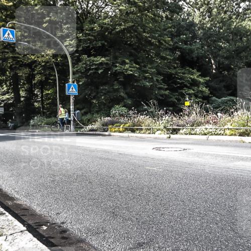 13.09.2026 - Stadtparktriathlon H.Heesch http://msf.ph/oto/10323517 13.09.2026 11:27:14 Radfahren 595, 798 meine-sportfotos.de