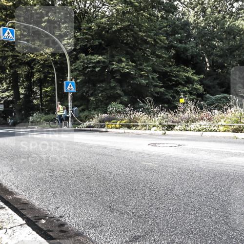 13.09.2026 - Stadtparktriathlon H.Heesch http://msf.ph/oto/10323524 13.09.2026 11:27:15 Radfahren 595, 798 meine-sportfotos.de