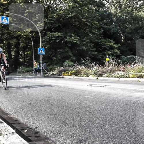 13.09.2026 - Stadtparktriathlon H.Heesch http://msf.ph/oto/10323534 13.09.2026 11:27:16 Radfahren 595, 793, 798 meine-sportfotos.de