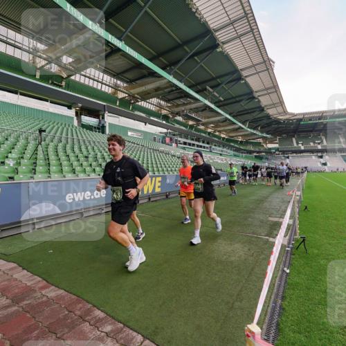 13.09.2026 - 21. swb-Marathon Bremen Michael Burmester http://msf.ph/oto/10323564 13.09.2026 13:25:30 Laufen im Stadion 202, 213, 294, 505, 530, 543, 548, 645, 723, 739, 752, 815, 818, 966, 1283, 1410, 1443, 1459, 1463, 1471, 1487, 1491, 1504, 1515, 1530, 1561, 1618, 1744, 1828, 1830, 1944, 1953, 2058, 2059, 2095, 2211, 2267, 2271, 2298, 2308, 2312, 2323, 2354, 2382, 2384, 2483, 2497, 2506, 2508, 2554, 2558, 2571, 2591, 2644, 2656, 2675, 2752, 2762, 2776, 2833, 2878, 2896, 2970, 2981, 3005, 3047, 3062, 3097, 3142, 3172, 3211, 3259, 3298, 3306, 3312, 3329, 3359, 3381, 3390, 3433 meine-sportfotos.de