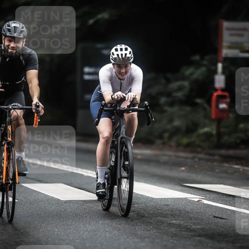 13.09.2026 - Stadtparktriathlon H.Heesch http://msf.ph/oto/10323573 13.09.2026 13:10:15 Radfahren 1229, 1255, 1262, 1375, 1395, 1396 meine-sportfotos.de