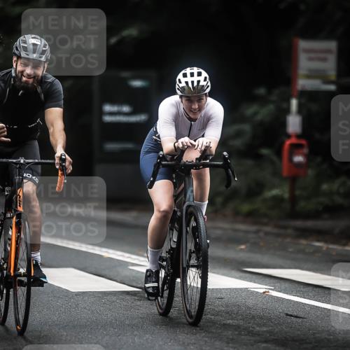 13.09.2026 - Stadtparktriathlon H.Heesch http://msf.ph/oto/10323578 13.09.2026 13:10:15 Radfahren 1229, 1255, 1262, 1375, 1395, 1396 meine-sportfotos.de
