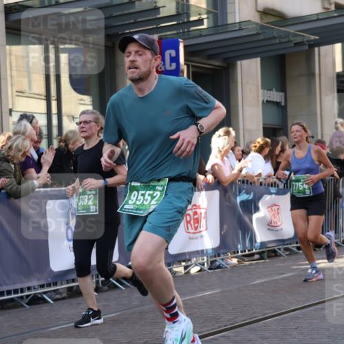 13.09.2026 - 21. swb-Marathon Bremen Strokosch-Dieckow http://msf.ph/oto/10323592 13.09.2026 13:19:03 Ziel 189, 666, 1599, 2390, 2423, 2535, 3182, 3508, 4319, 4455, 4819, 5172, 5371, 6008, 6137, 6633, 7268, 7754, 7945, 8153, 9552, 9638, 9805, 307, 2007, 4120, 4857, 4916, 5277, 6310, 6787, 7104, 7154, 7163, 7602, 7647, 7686, 7791, 9512, 13184 meine-sportfotos.de