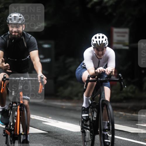 13.09.2026 - Stadtparktriathlon H.Heesch http://msf.ph/oto/10323594 13.09.2026 13:10:15 Radfahren 1229, 1255, 1262, 1375, 1395, 1396 meine-sportfotos.de