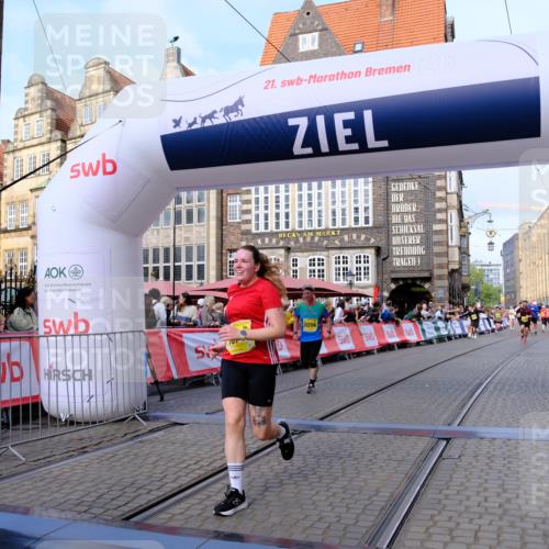 13.09.2026 - 21. swb-Marathon Bremen Tim E. http://msf.ph/oto/10323603 13.09.2026 10:59:50 Ziel 10147, 10377, 10745, 10922, 11151, 11207, 11519, 11594, 11873, 12267, 12295, 12481, 12527 meine-sportfotos.de